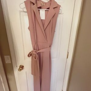 Pant suit jumper with tie
